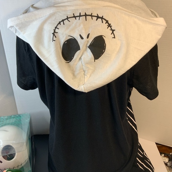 It’s THE NIGHTMARE BEFORE CHRISTMAS! Collection 7 Various Items Mugs T-Shirt - Picture 3 of 10